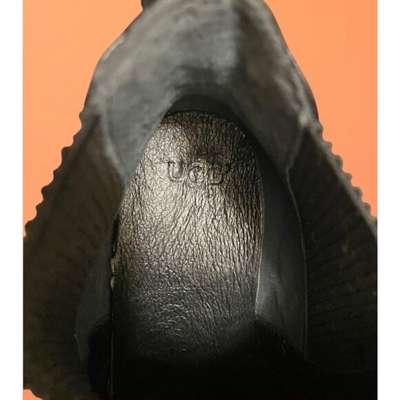 UGG Cobie II Chelsea Boots Black Womens Sz 11 High Heel Leather Booties NEW NWOB - Picture 4 of 12